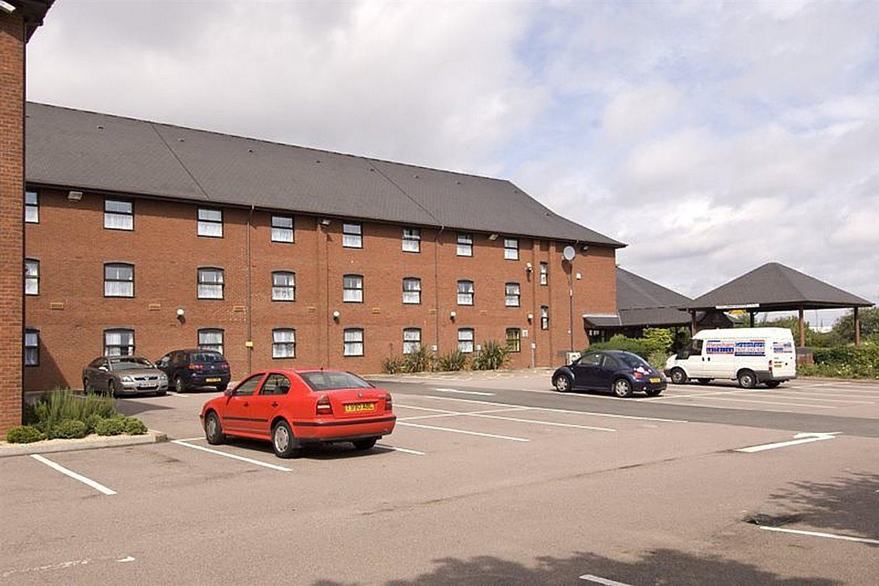 Premier Inn Birmingham City - Aston Exterior foto